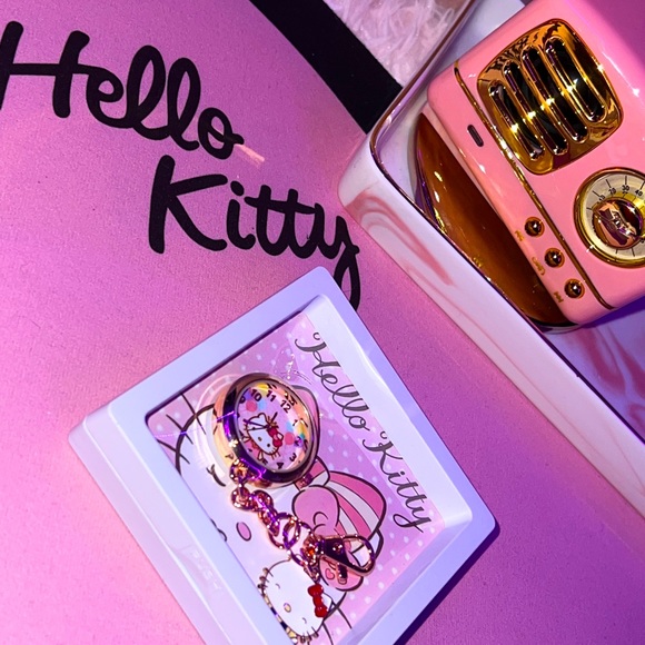 Hello Kitty Clock Keychain (Sanrio) - Picture 3 of 7